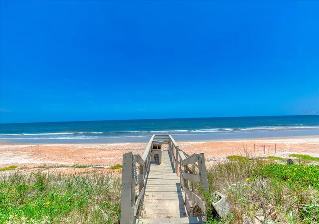Listing Photo 4 - Condo for sale in building located at 2290 Ocean Shore Blvd, Ormond Beach, FL 32176 - Unit #2070