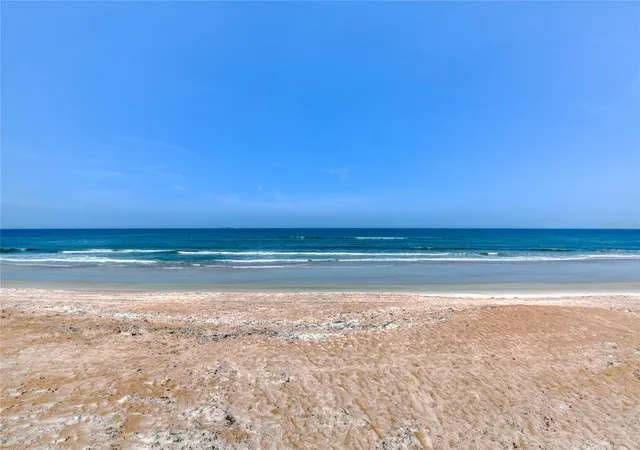 Listing Photo 5 - Condo for sale in building located at 2290 Ocean Shore Blvd, Ormond Beach, FL 32176 - Unit #2070