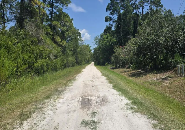2nd image of 135 Starlight Rd, Crescent City, FL 32112 | MLS# OM729445