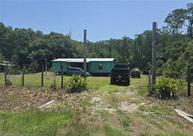 4th image of 135 Starlight Rd, Crescent City, FL 32112 | MLS# OM729445