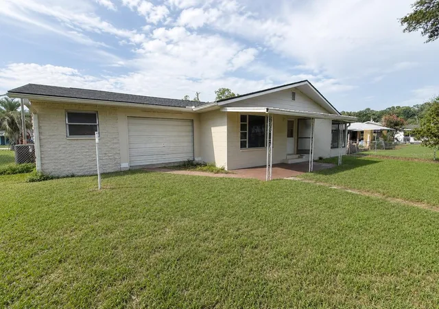 21st image of 21136 Sw Honeysuckle St, Dunnellon, FL 34431 | MLS# OM729448