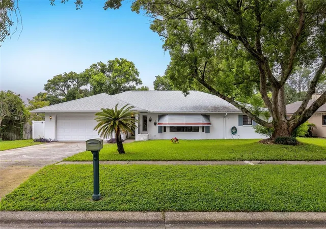2nd image of 521 Fernwood Dr, Altamonte Springs, FL 32701 | MLS# O6429232