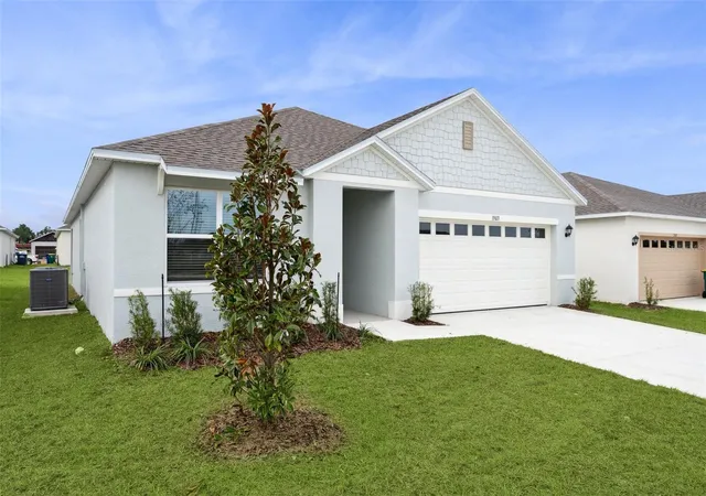 Photo 1 of Single family home for sale at 144 Flag Lilly Ln, Umatilla, FL 32784 | MLS# O6429235 | Listing updated on 2026-07-30