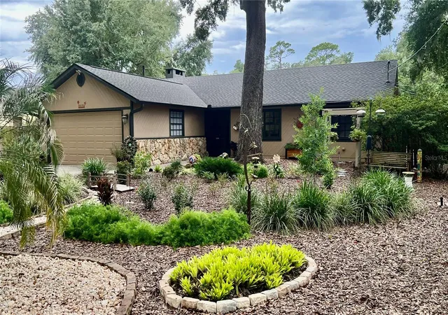 1st image of 2115 Suzanne Dr, Mount Dora, FL 32757 | MLS# G5115722