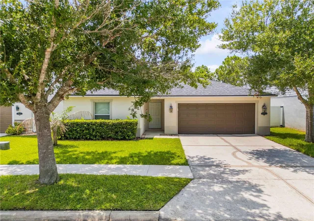 Photo 3 of Single family home for sale at 550 Aeolian Dr, New Smyrna Beach, FL 32168 | MLS# NS1088867 | Listing updated on 2026-09-14