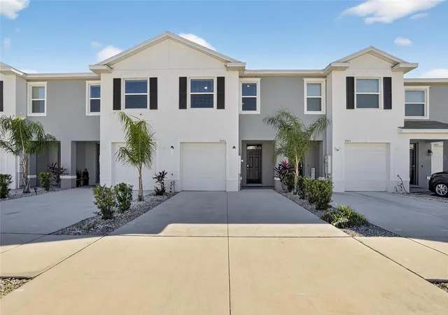 Townhouse for sale at 5055 Captain Davis Dr, WIMAUMA, FL 33598 | MLS# TB8533995