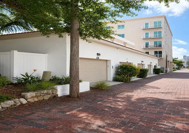 31st image of 630 3rd Ave S, Saint Petersburg, FL 33701 | MLS# TB8533998