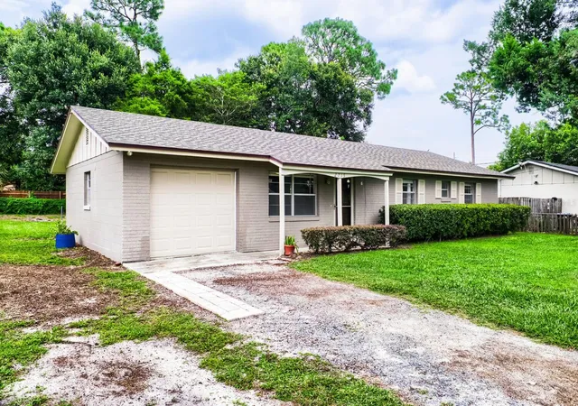 Photo 3 of Single family home for sale at 2715 Ramsey Dr, Apopka, FL 32703 | MLS# O6429252 | Listing updated on 2026-09-28