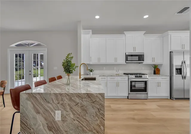 Photo 2 of Single family home for sale at 5619 Prince Andrew Ct, Leesburg, FL 34748 | MLS# G5115728 | Listing updated on 2026-10-20