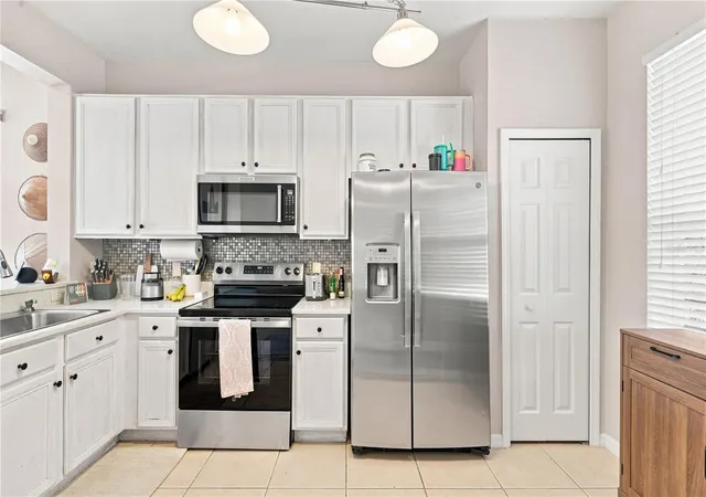 5th image of 1610 Retreat View Cir, Sanford, FL 32771 | MLS# O6429265