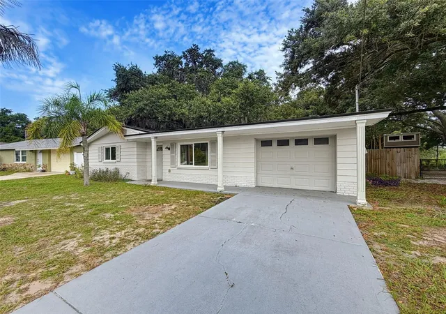 Photo 2 of Single family home for sale at 6845 Medlar Dr, New Port Richey, FL 34653 | MLS# W7888092 | Listing updated on 2026-08-31