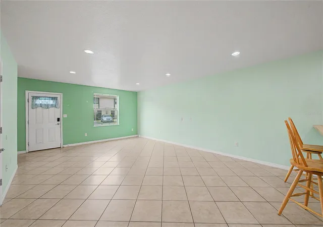 Photo 4 of Townhouse for sale at 2106 Pine Chace Ct, Tampa, FL 33613 | MLS# TB8534029 | Listing updated on 2026-09-24