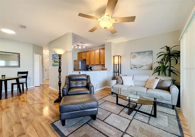 Listing Photo 5 - Condo for sale in building located at 9379 Flowering Cottonwood Rd, ORLANDO, FL 32832 - Unit #28