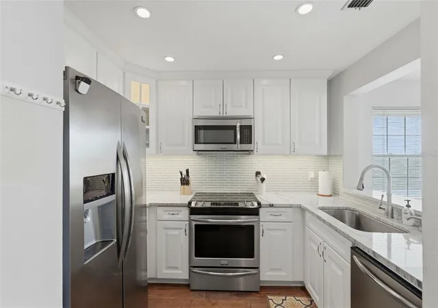 Photo 3 of Condo for sale at 6817 Stones Throw Cir N #17208, Saint Petersburg, FL 33710 | MLS# TB8534043 | Listing updated on 2026-09-20