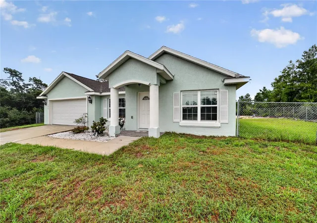 Photo 2 of Single family home for sale at 3050 Sw 177th Place Rd, Ocala, FL 34473 | MLS# OM729461 | Listing updated on 2026-08-03