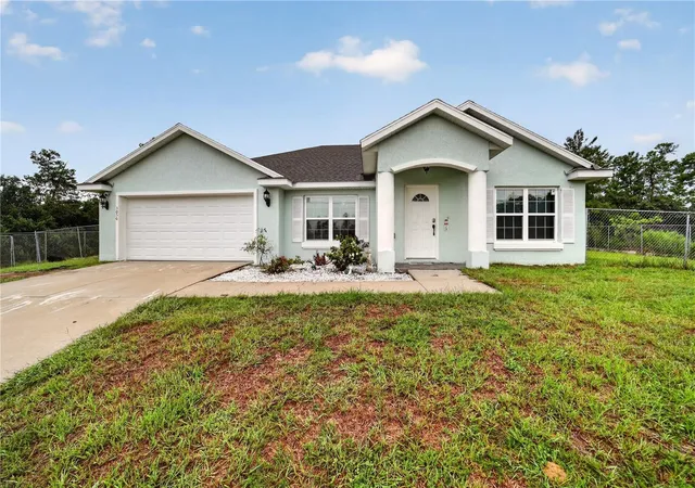Photo 3 of Single family home for sale at 3050 SW 177th Place Rd, Ocala, FL 34473 | MLS# OM729461 | Listing updated on 2026-08-03