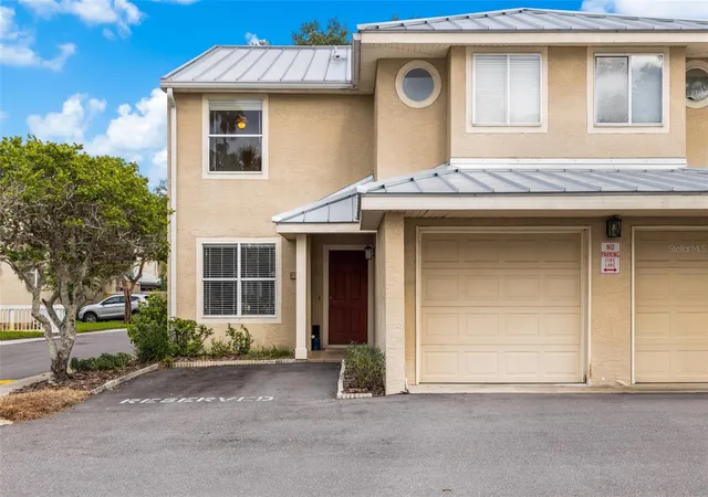2nd image of 13007 Lorna Pl, Tampa, FL 33618 | MLS# TB8534053