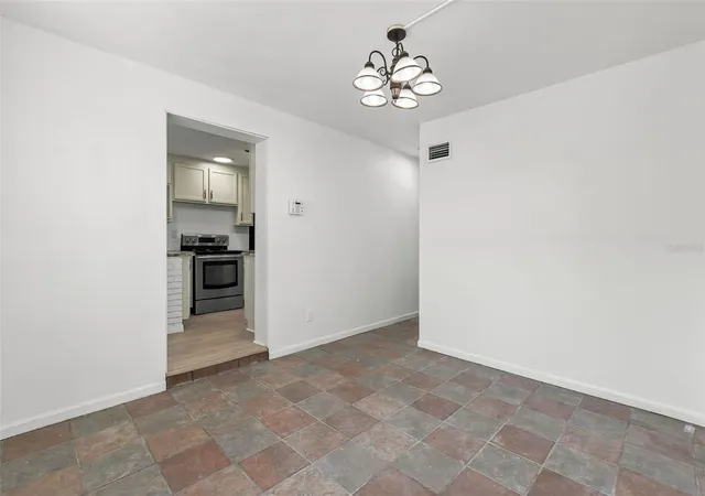 Photo 3 of Sale Pending at 1432 Richmond Ave, Daytona Beach, FL 32117 | MLS# O6429290 | Listing updated on 2026-10-06