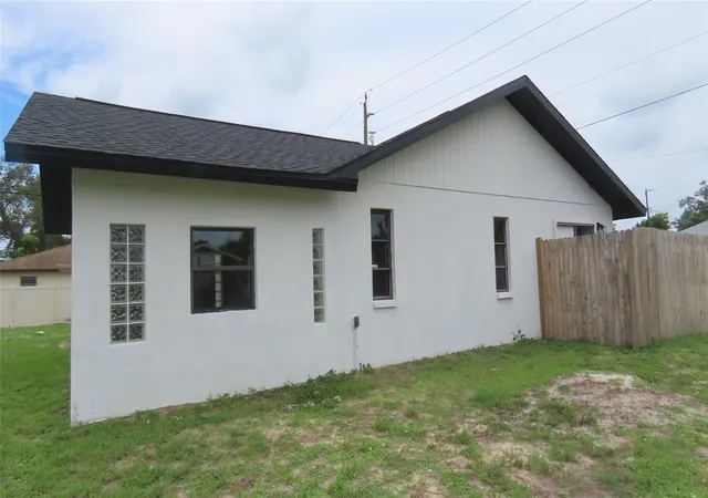 3rd image of 807 Nectar Rd, Venice, FL 34293 | MLS# TB8534071