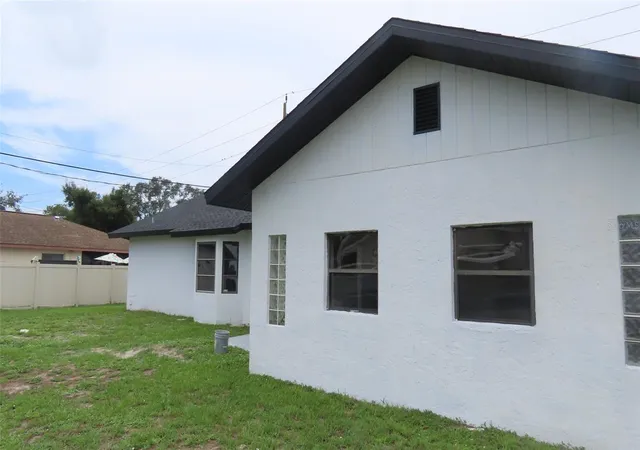 4th image of 807 Nectar Rd, Venice, FL 34293 | MLS# TB8534071