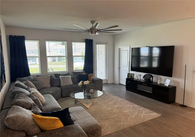 3rd image of 2844 Armstrong Ave, Clermont, FL 34714 | MLS# O6429301