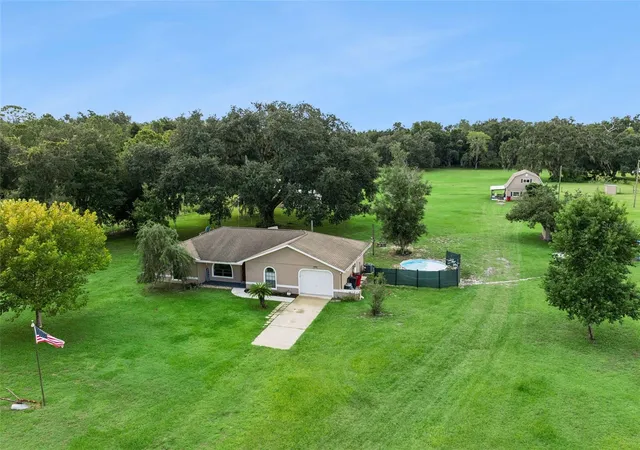 Photo 2 of Single family home for sale at 2291 Se 37th Rd, Bushnell, FL 33513 | MLS# G5115740 | Listing updated on 2026-09-29