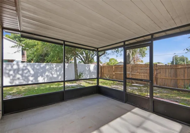 28th image of 5967 Fish Ct, Orlando, FL 32807 | MLS# O6429303