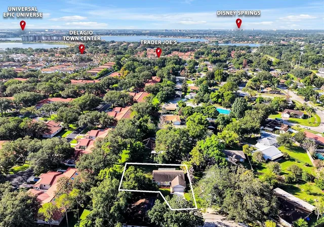 Photo 2 of Single family home for sale at 8405 Waialae Ct, Orlando, FL 32819 | MLS# O6429304 | Listing updated on 2026-08-16