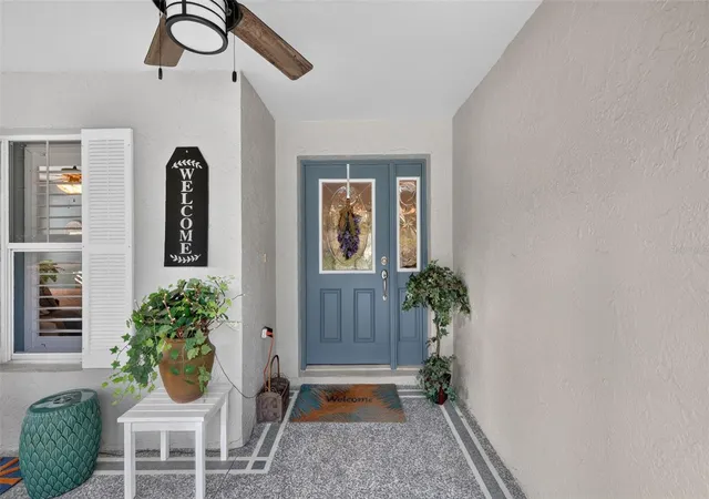 Photo 4 of Single family home for sale at 26860 White Plains Way, Leesburg, FL 34748 | MLS# OM729468 | Listing updated on 2026-08-15
