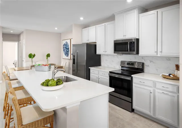 5th image of 344 Bali St, Lady Lake, FL 32159 | MLS# W7888099
