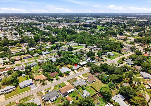 Photo 30 of Sale Pending at 5123 20th Street W, Bradenton, FL 34207 | MLS# TB8534087 | Listing updated on 2026-08-04