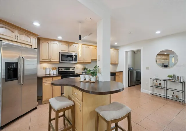 3rd image of 1713 Gulfview Dr, MAITLAND, FL 32751