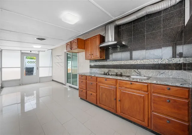 Photo 3 of Single family home for sale at 4115 55th Avenue Dr E, Bradenton, FL 34203 | MLS# TB8534093 | Listing updated on 2026-09-04
