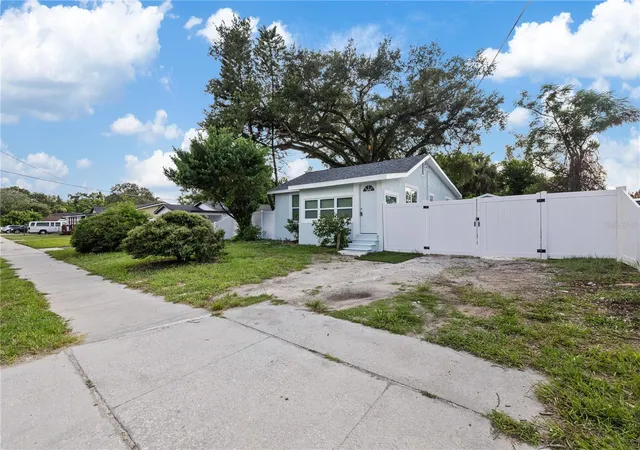 2nd image of 8714 N Blvd, Tampa, FL 33604 | MLS# TB8534098