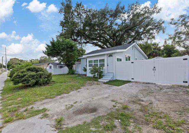 3rd image of 8714 N Blvd, Tampa, FL 33604 | MLS# TB8534098