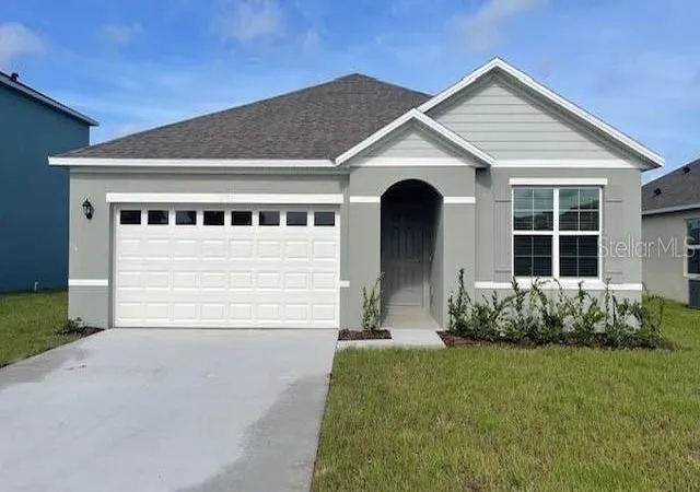 Photo 1 of Single family home for sale at 1336 Bear Hammock Dr, Umatilla, FL 32784 | MLS# O6429327 | Listing updated on 2026-07-30