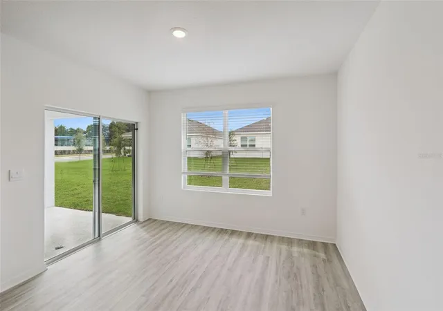 Photo 4 of Single family home for sale at 1336 Bear Hammock Dr, Umatilla, FL 32784 | MLS# O6429327 | Listing updated on 2026-07-30
