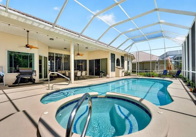 Photo 2 of Single family home for sale at 725 Sea Duck Dr, Daytona Beach, FL 32119 | MLS# FC320313 | Listing updated on 2026-09-24