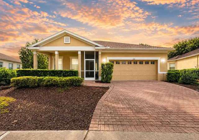Photo 1 of Single family home for sale at 122 Flame Vine Way, Groveland, FL 34736 | MLS# G5115751 | Listing updated on 2026-08-28