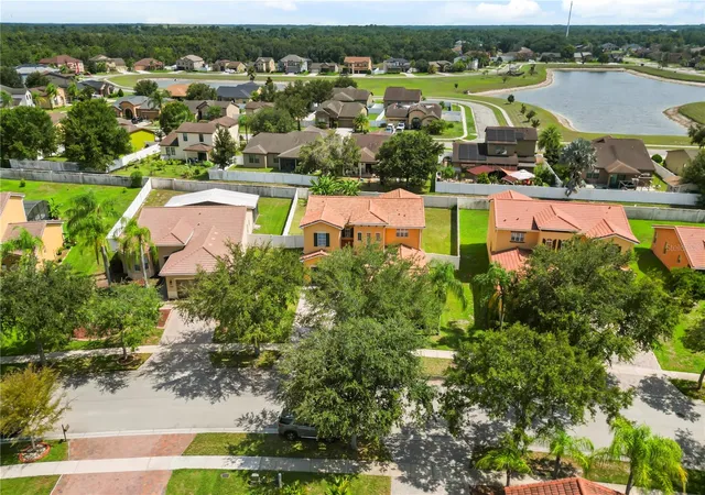 Photo 4 of Single family home for sale at 3827 Golden Knot Dr, Kissimmee, FL 34746 | MLS# S5154671 | Listing updated on 2026-09-17