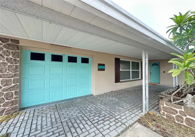 2nd image of 3313 Briar Cliff Dr, Holiday, FL 34691 | MLS# TB8534129