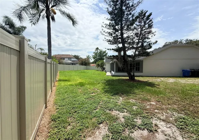 24th image of 9207 Mill Cir, Tampa, FL 33647 | MLS# TB8534131