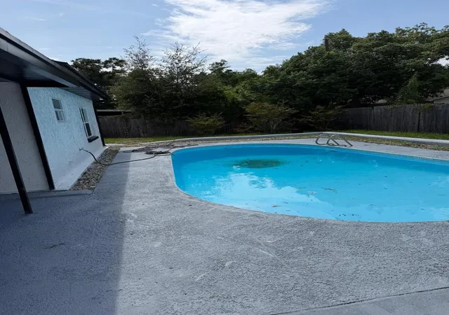Photo 3 of Sale Pending at 4416 Cobia Dr, Tampa, FL 33617 | MLS# TB8534132 | Listing updated on 2026-09-01