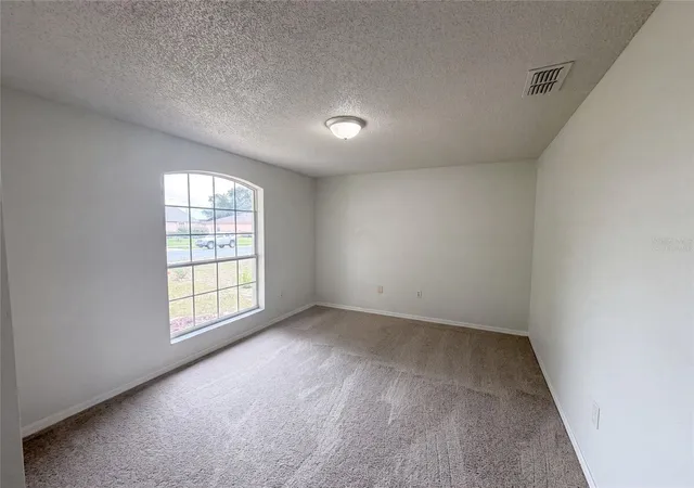 Photo 3 of Single family home for sale at 1038 Highland Crst Cir, Lake Wales, FL 33853 | MLS# O6429355 | Listing updated on 2026-09-21