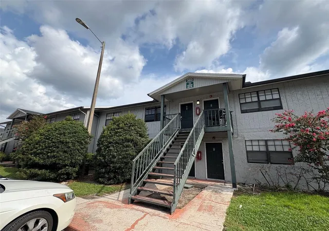 Photo 1 of Condo for sale at 203 Poinsettia Pine Ct #102, Tampa, FL 33612 | MLS# TB8534137 | Listing updated on 2026-07-30