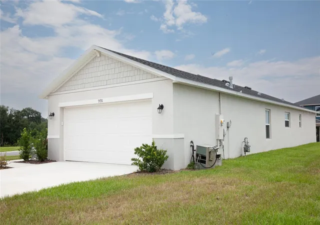 Photo 4 of Single family home for sale at 9791 Carson Way, Leesburg, FL 34788 | MLS# G5115757 | Listing updated on 2026-10-13