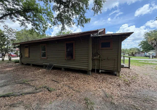 3rd image of 727 Nw 7th Ave, Ocala, FL 34475 | MLS# TB8534157