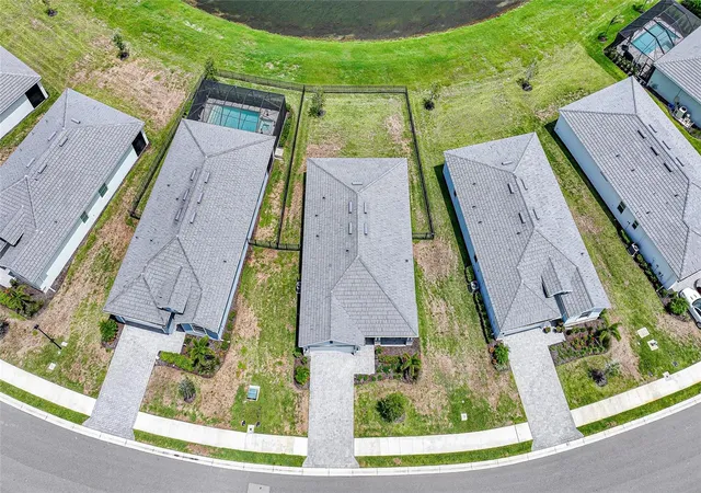 3rd image of 8268 Shore Lake Dr, Englewood, FL 34224 | MLS# D6148256