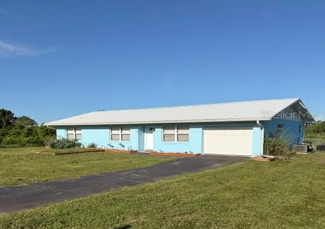 2nd image of 113 White Ave Ne, Lake Placid, FL 33852 | MLS# A4701522