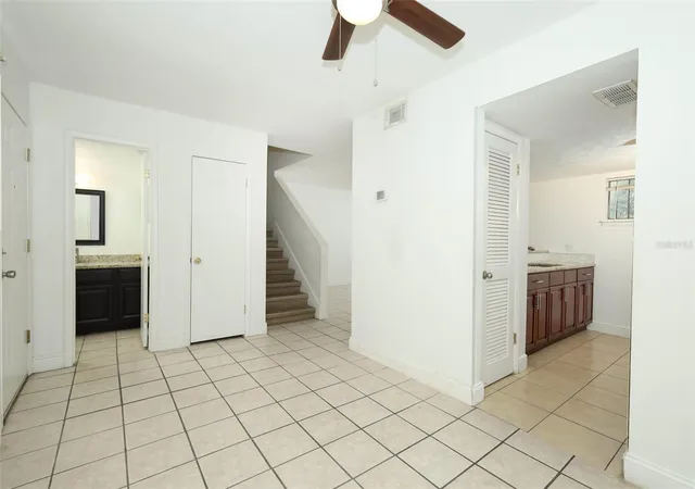 Listing Photo 1 - Condo for sale in building located at 3994 Crayrich Cir, ORLANDO, FL 32839 - Unit #C4